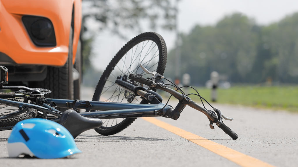 Motorists often fail to recognize the rights of cyclists on the road, leading to dangerous collisions. Our firm has extensive experience investigating bicycle accidents caused by: