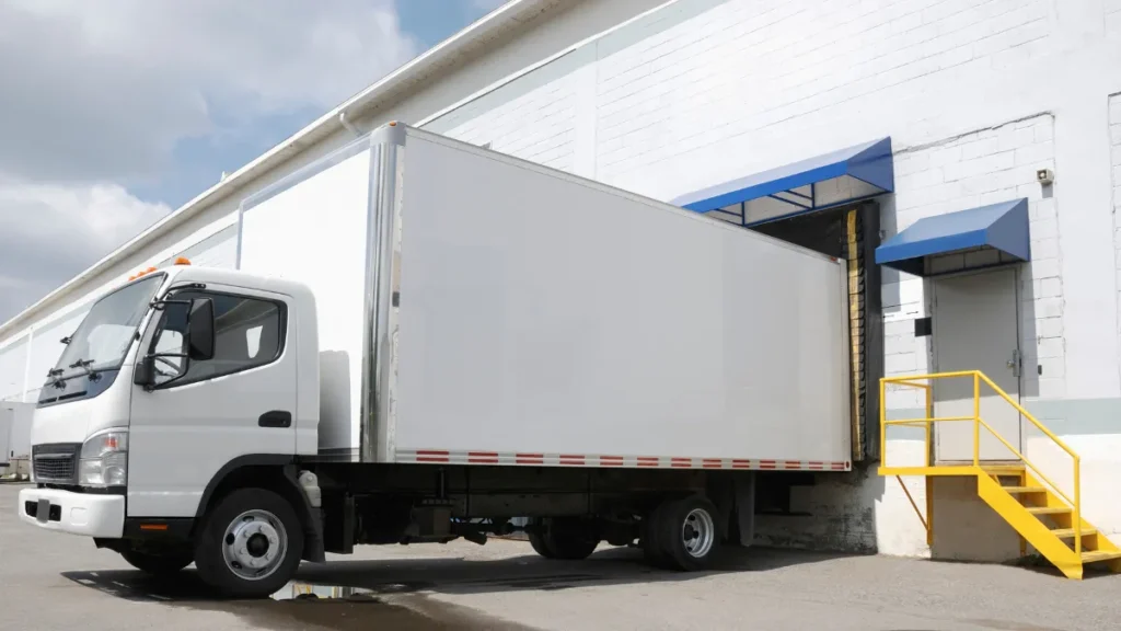 Understanding the causes of box truck accidents is crucial for building a solid case. Some of the most common causes include: