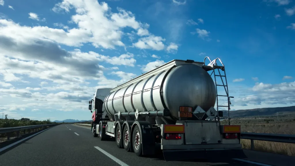 Tanker trucks are specialized vehicles designed to transport liquids, gases, and hazardous materials. These vehicles are much larger and heavier than regular vehicles, and their cargo can pose serious risks when accidents occur. A collision involving a tanker truck can lead to: